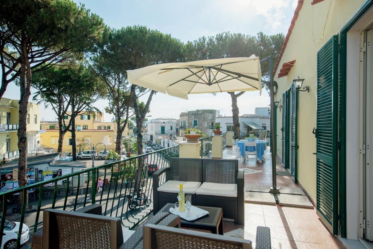 Appartamento Claudio's Place - Modern 3 Bedrooms With Terrace- Centro