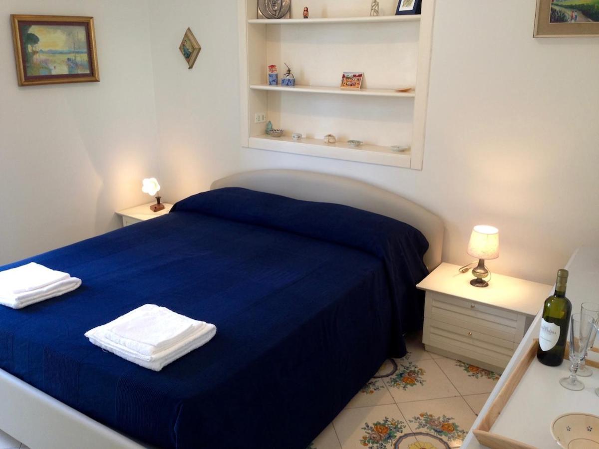 Claudio's Place - Modern 3 Bedrooms With Terrace- Centro Ischia