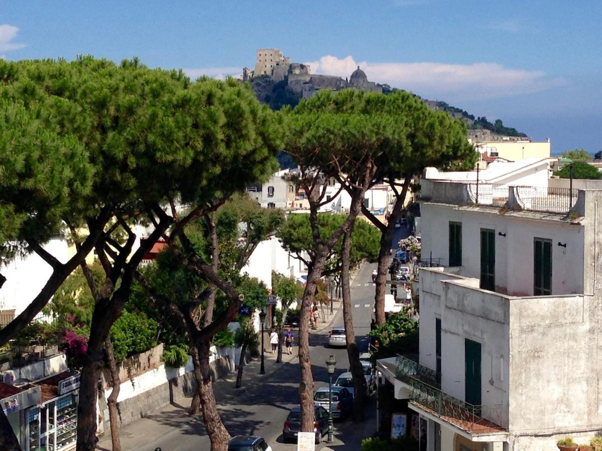 Claudio's Place - Modern 3 Bedrooms With Terrace- Centro * Ischia