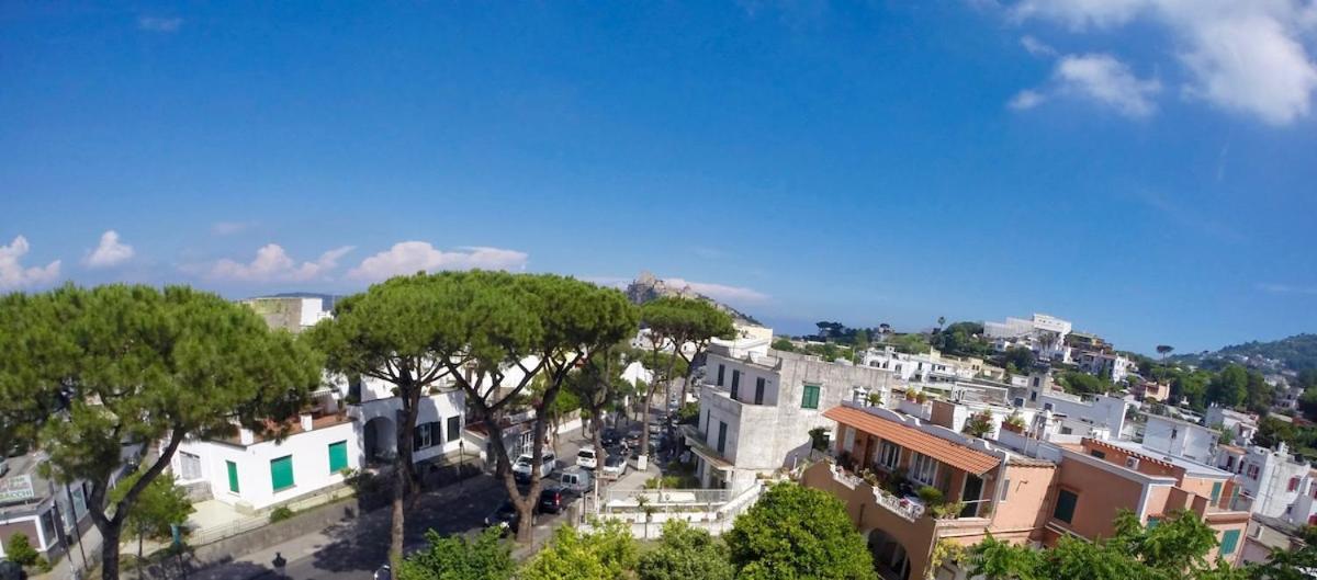 Appartamento Claudio's Place - Modern 3 Bedrooms With Terrace- Centro *