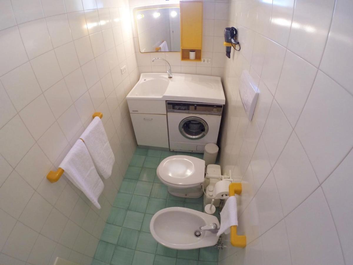 Appartement Claudio's Place - Modern 3 Bedrooms With Terrace- Centro