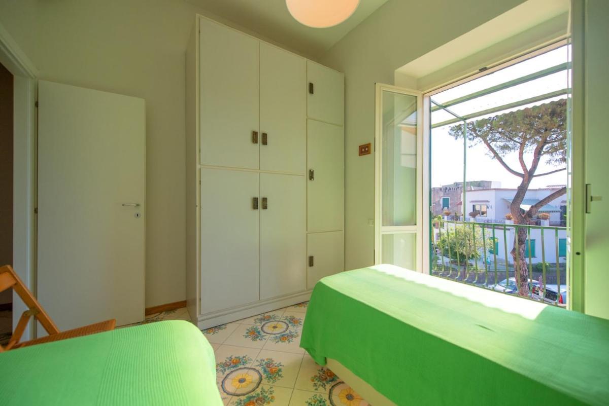 Appartamento Claudio's Place - Modern 3 Bedrooms With Terrace- Centro Ischia