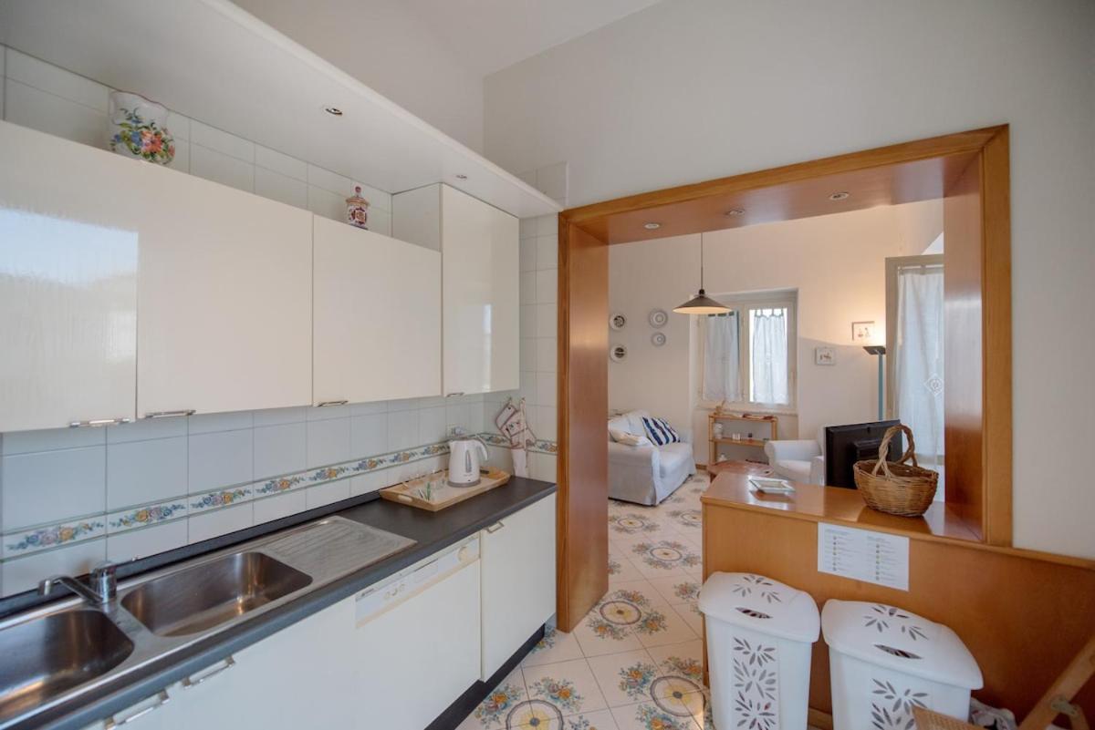 Claudio's Place - Modern 3 Bedrooms With Terrace- Centro Appartamento *